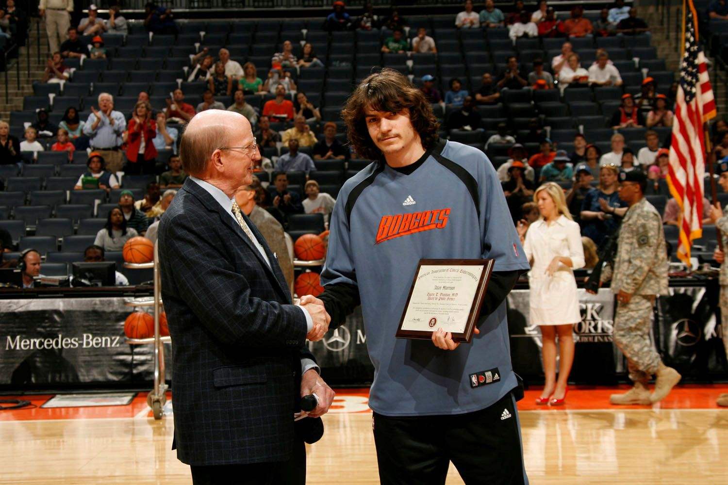 乔丹唯一一次选对人却拱手相让，如今才22岁成为