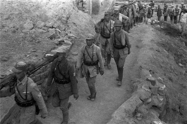 狼牙山五壮士跳崖后，两位幸存战士后来过得如