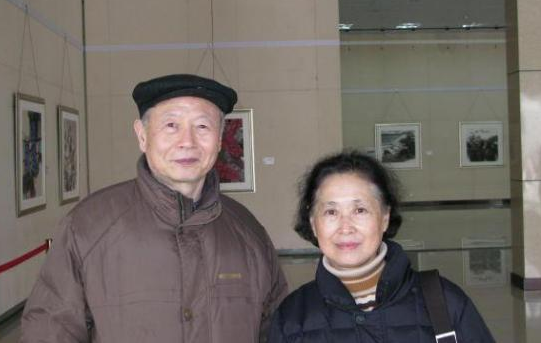 她是张嘉译的“妈”，国家一级演员，从未演过主角却越老越红