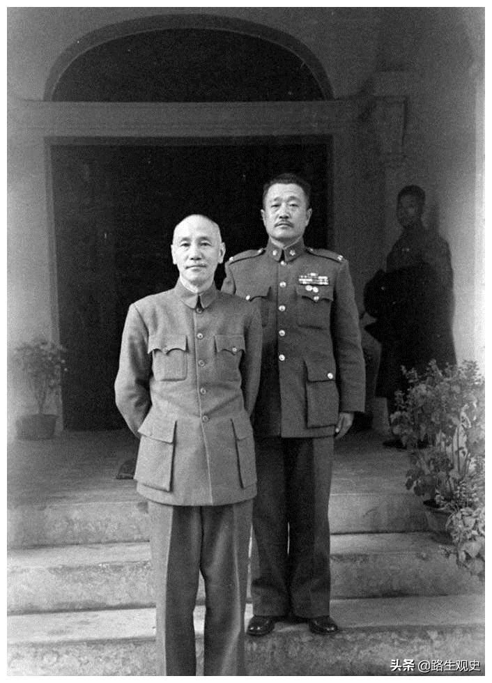 蒋介石：争取杨振宁来台湾效劳；杜聿明的妻子：此事让我去美国办