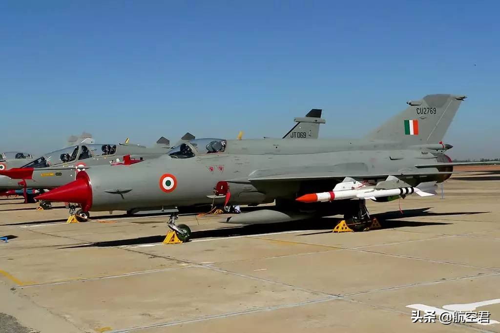 �й��վ���ӡ�ȿվ�����װ����ͬһ��ս�������������ڷ���