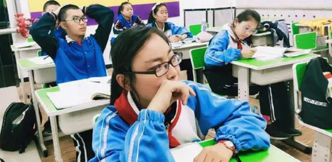 中小学推行5+2课后服务，9月1日或将全面落实，老师听后面露难色