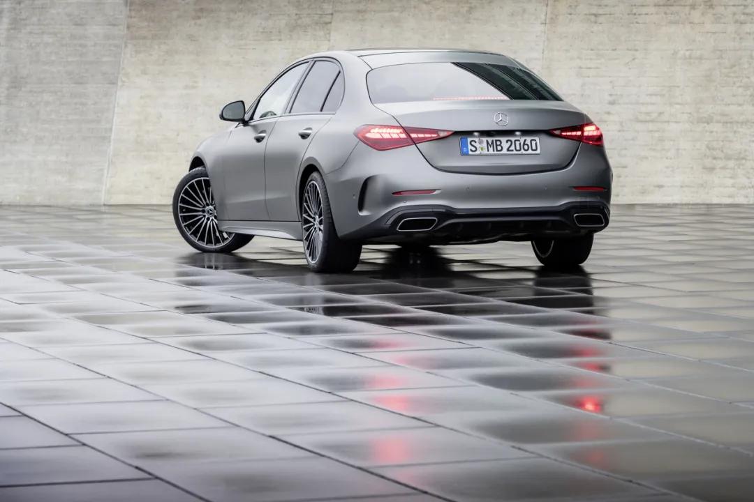 和S级一样的设计、提升明显的动力，新一代C级让人难以拒绝