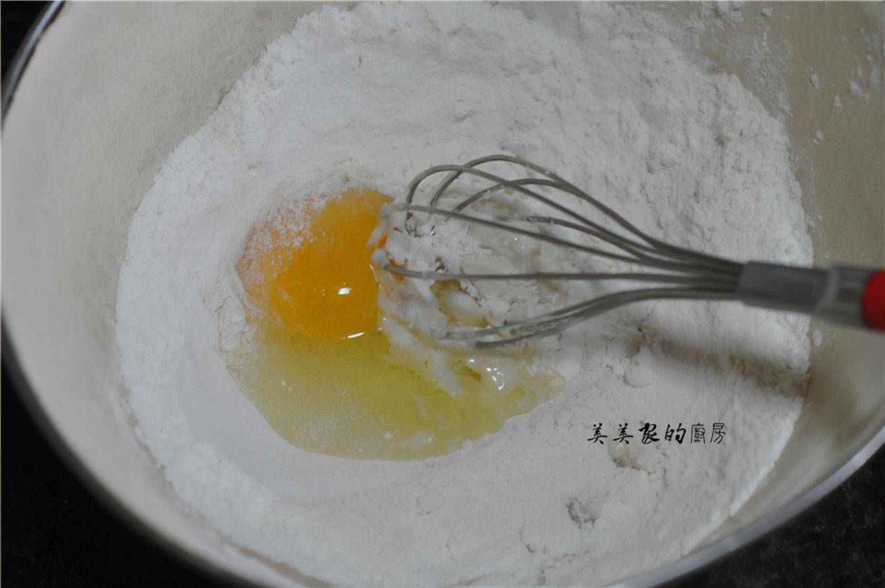 榴蓮皮加雞蛋，簡單一攪，秒變外焦里嫩榴蓮酥，比炸雞腿還香