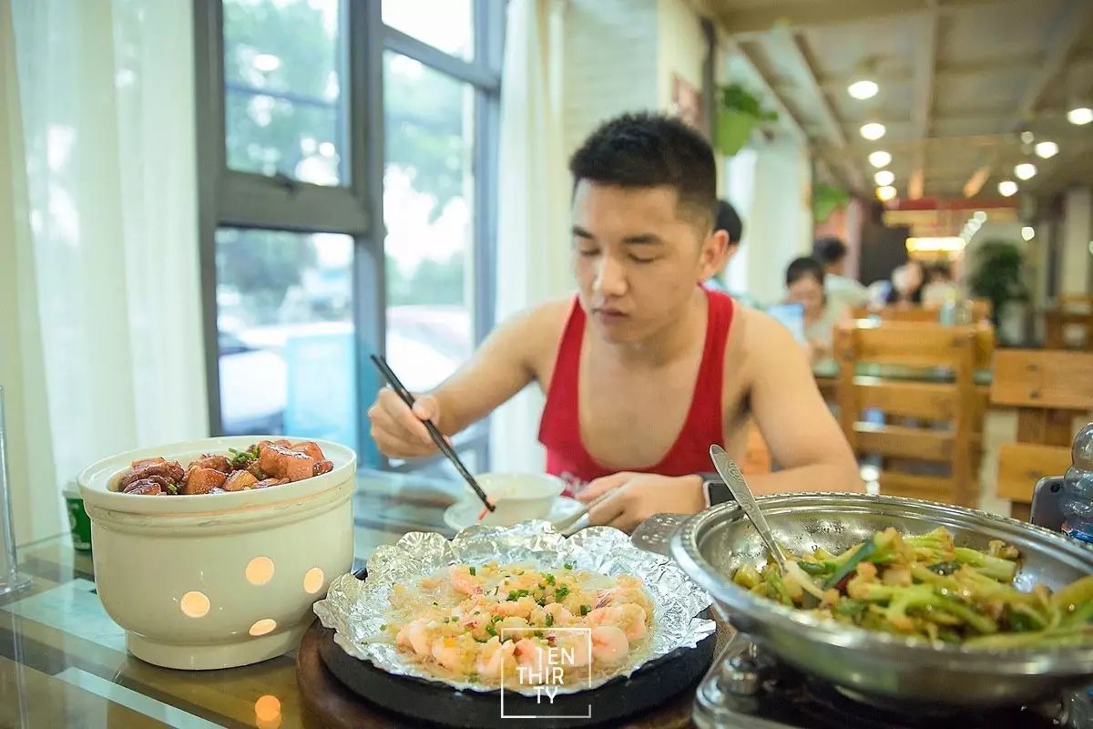 羡慕每个住过风光村的人，毕竟这是武汉最接近