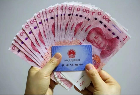 定了！退休人员收到好消息，这四类人涨得最多