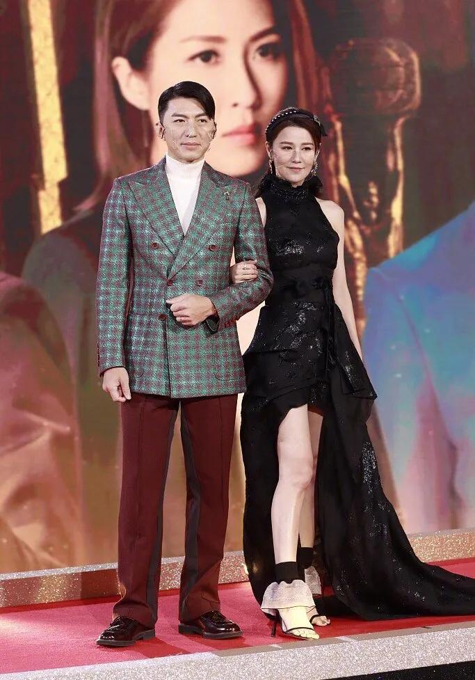 陳豪參加頒獎禮堪稱最佳防疫，3歲女兒看直播隔著屏幕對爸爸撒嬌