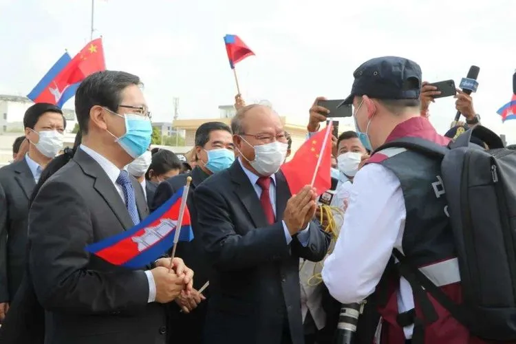 中国又一铁兄弟，士兵全套中国设备，日本给出