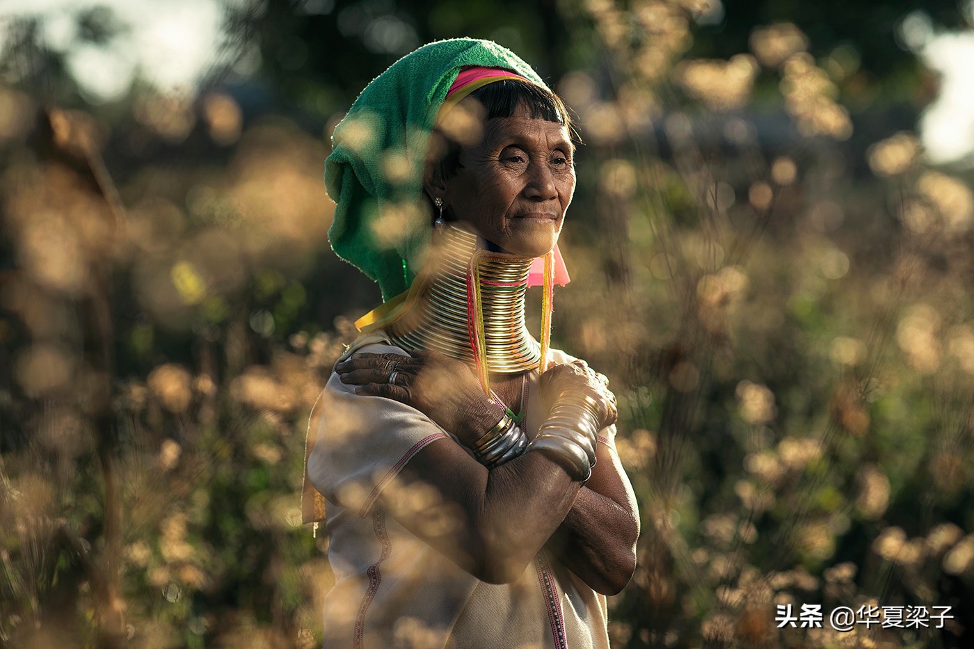 肖像摄影~长颈族女性