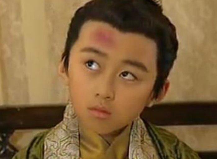 TVB童星出战奥运击剑比赛，郭可盈晒合影为其加油，两人曾演母子