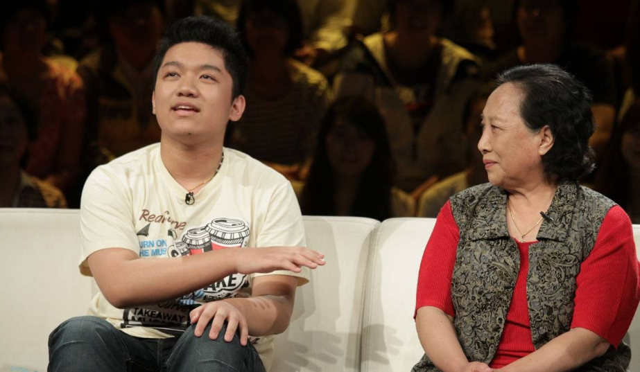 “小雨”尤浩然：3岁出道，高考3次才入北影，女