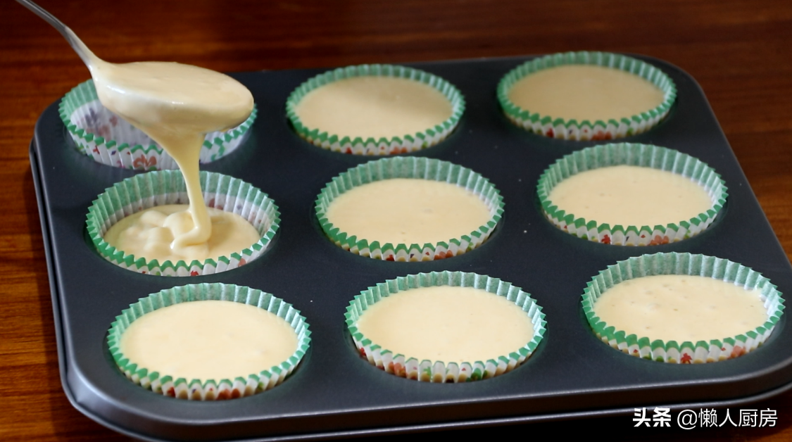 不用加水，不要分离蛋白蛋黄，教你蜂蜜脆皮蛋糕的做法，皮脆里软