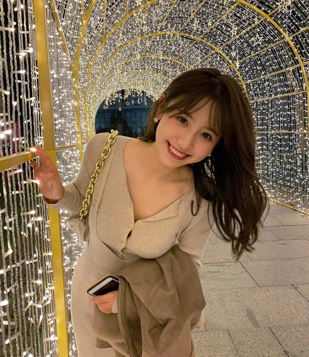 一栗莎子是哪国人结婚了吗抖音一栗莎子是日本人吗蓝色战衣yyds