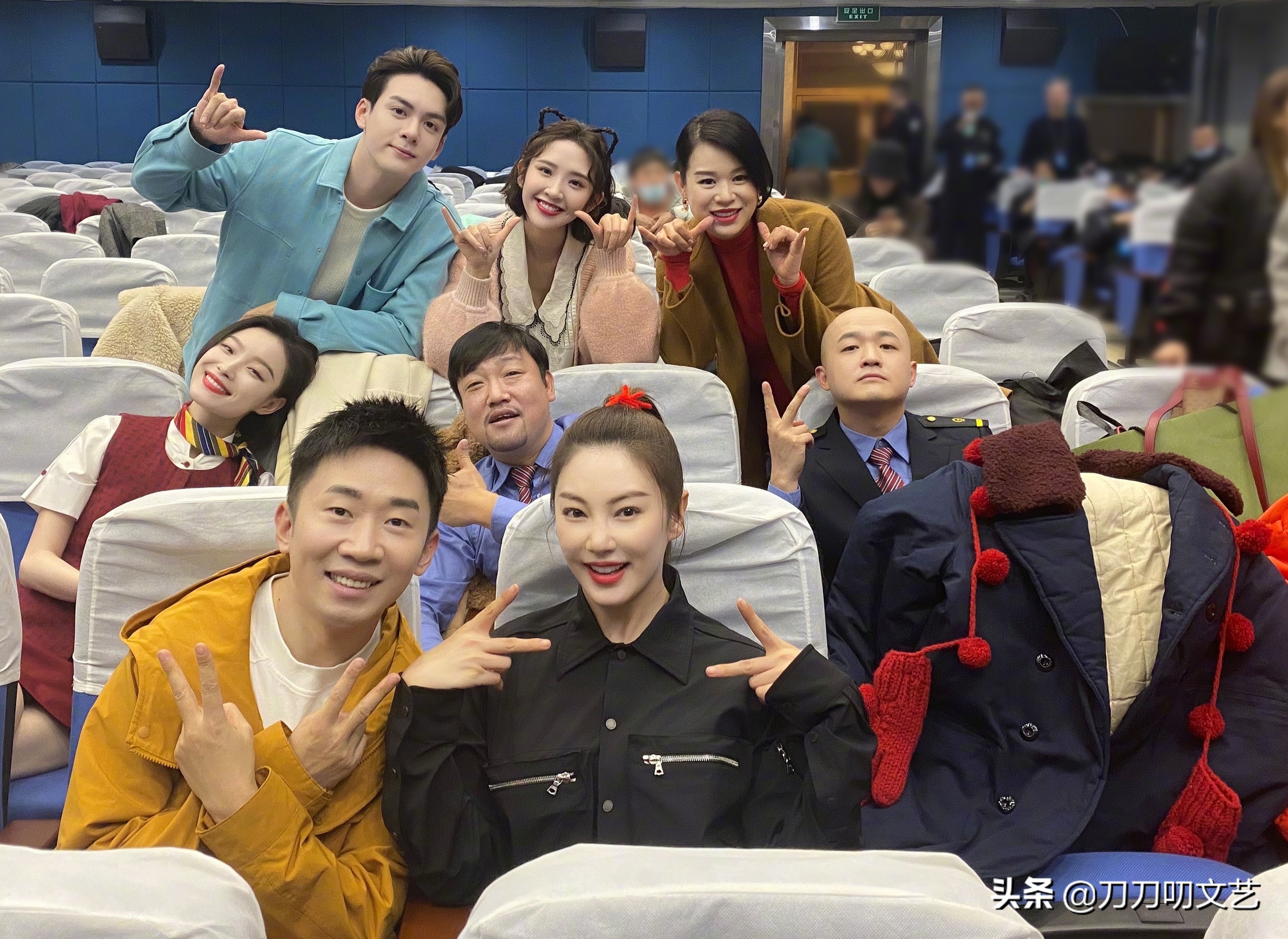 八字|众星春晚首秀谁赢了杨幂红裙惹火 倪妮白到发光张雨绮土上天