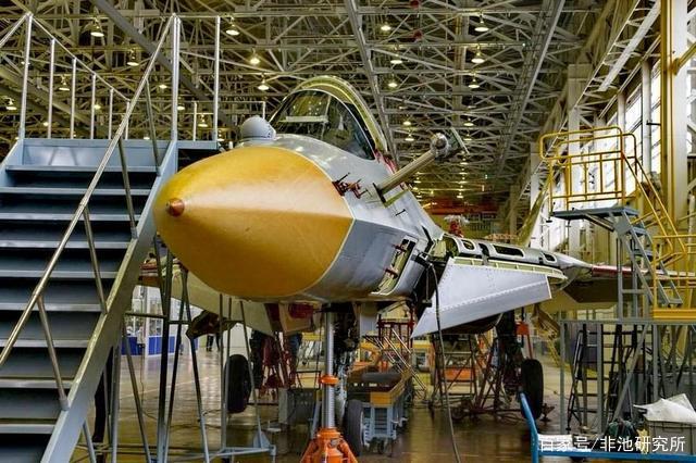 ����˹�վ�ʵ��������Σ�