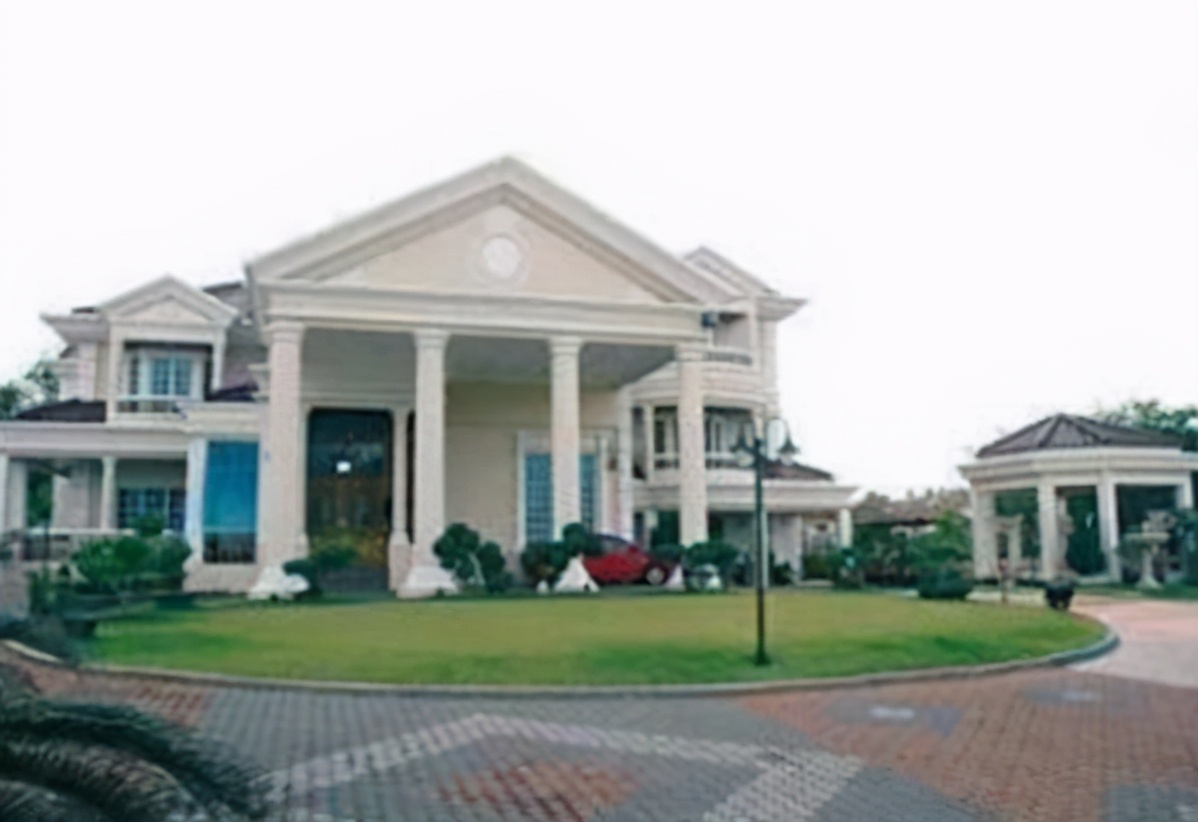 吳尊節目公開自己的家，佔地超過一千平米，在文萊卻只是中檔家庭