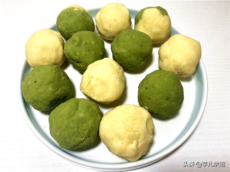 教你做綠豆糕，做法簡單無添加，香甜鬆軟不粘牙，比買的還好吃