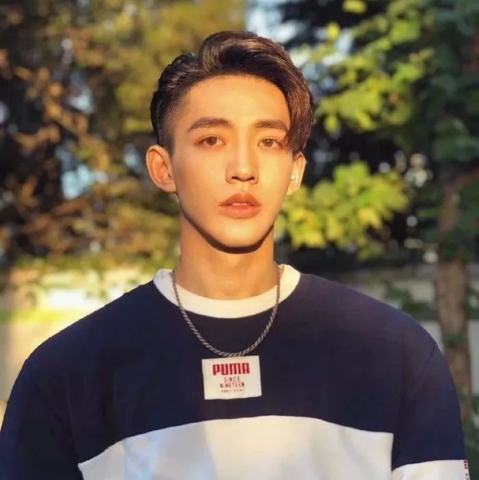比较好看的图片头像男生霸气冷酷