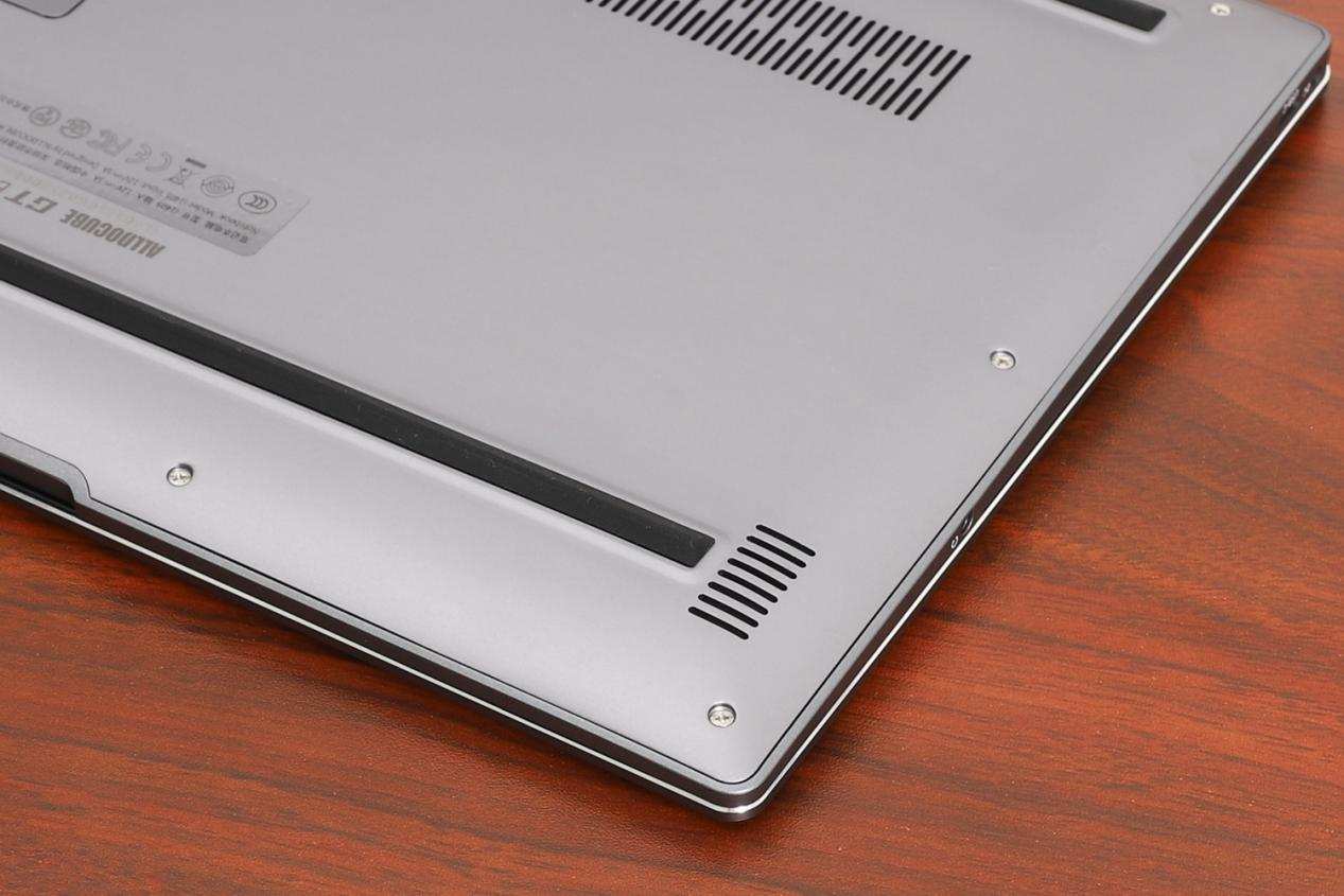 终于等到，2K就能剁手英特尔11代笔记本：为什么差别这么大？