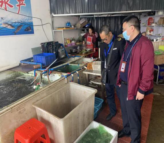 金堂县强化市场监管 斩断非法捕捞渔获物销售渠道