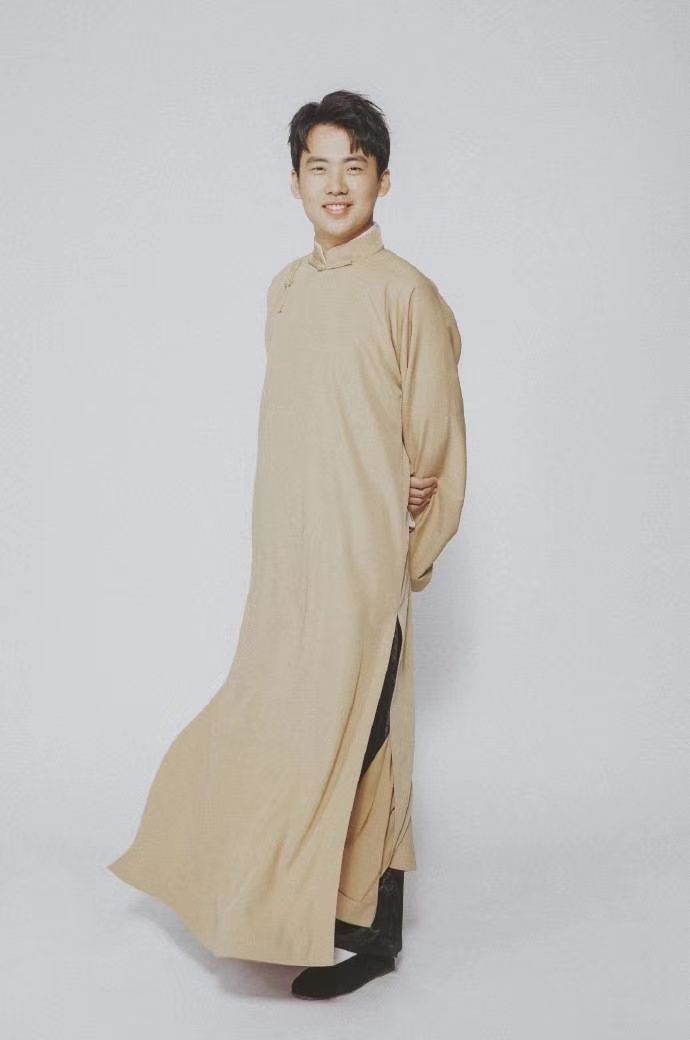 最"抠门"的富二代，活成了王思聪的反面