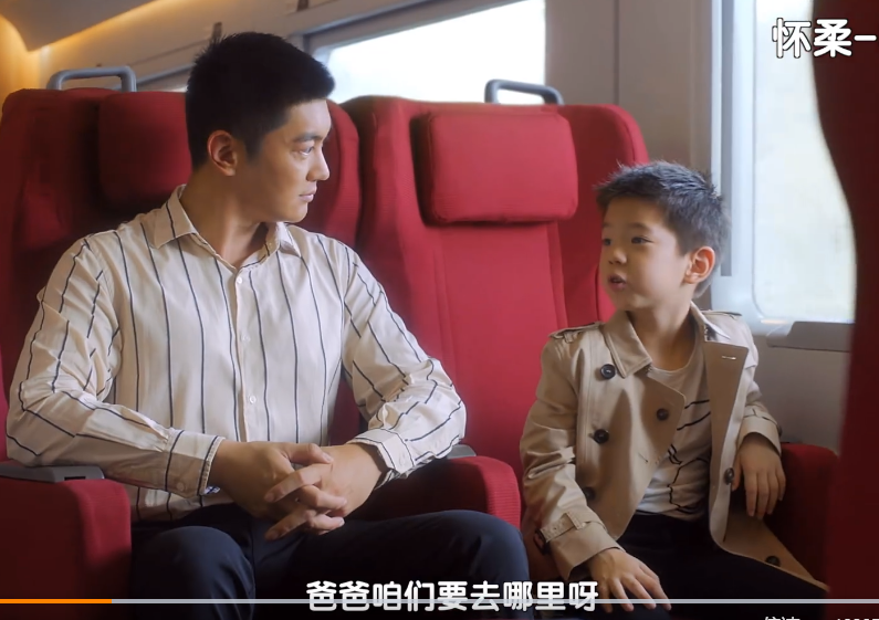 霍思燕儿子悄咪咪长大啦，嗯哼长相越像爸爸，肉嘟嘟圆脸可爱十足