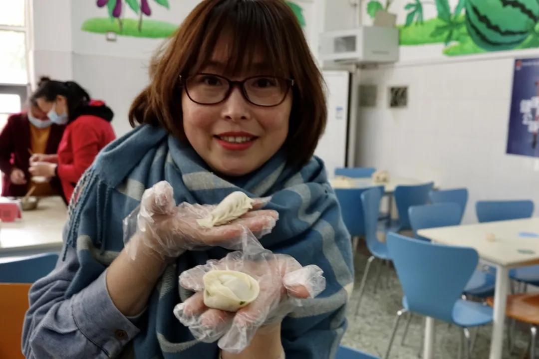 双流特教丨趣味包饺子 暖心妇女节