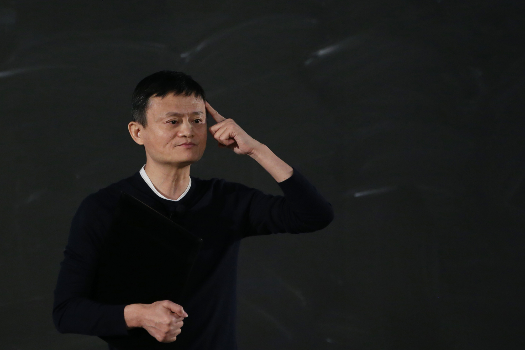 消失88天后，马云终于露面了