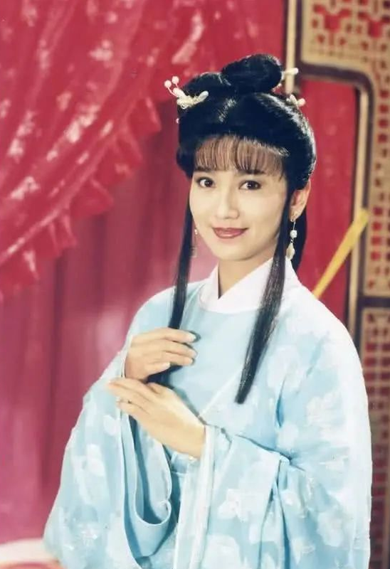 《新白娘子傳奇》29年，有人流產(chǎn)有人離世，8位主演現(xiàn)狀差距太大
