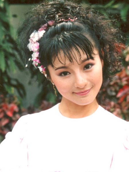 最美警花李赛凤，两段婚姻均失败，遭豪门丈夫