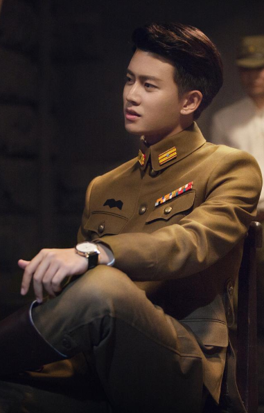 任嘉伦《秋蝉》出镜少，沦为捧新人的工具？配