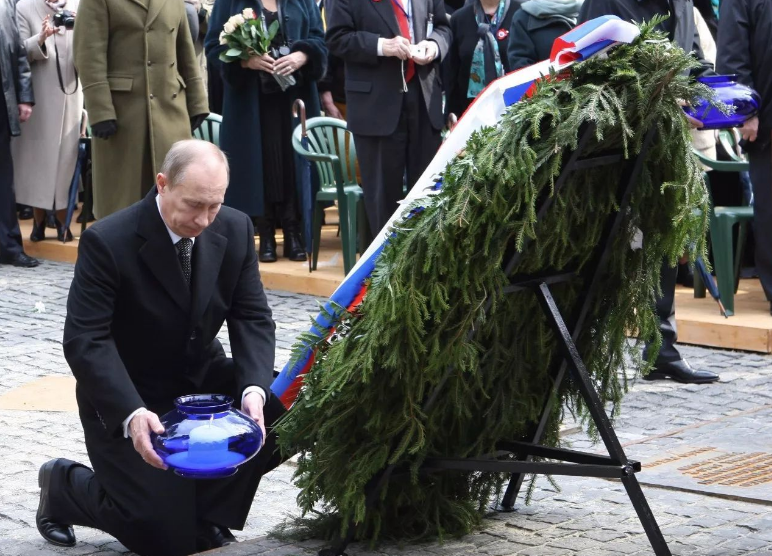 波兰三番五次“挑衅”俄罗斯，为何俄罗斯默不