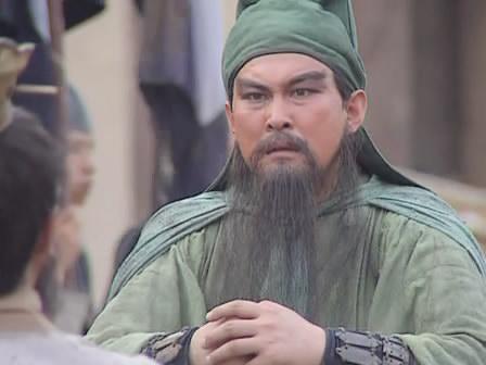 汉中之战，刘备和曹操打得难舍难分时，东吴孙权在干嘛呢？