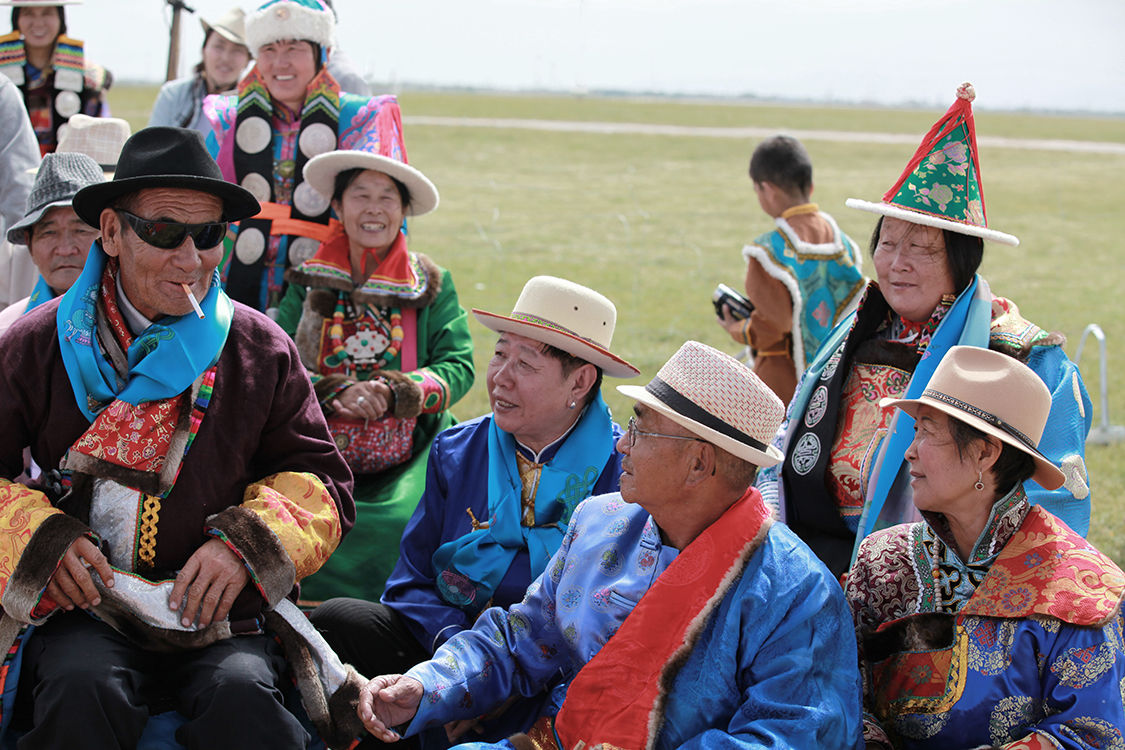 半年血亏955亿，为什么中国高铁越亏越建，美国