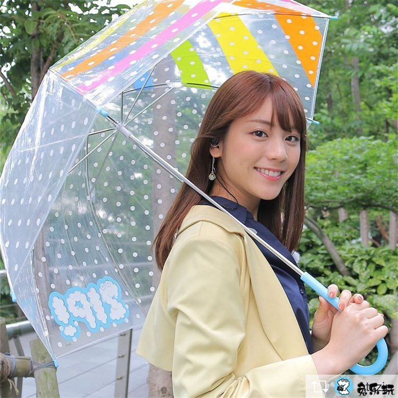 收视率的保证！日本天气预报主持人贵岛明日香甜美微笑让人心动！