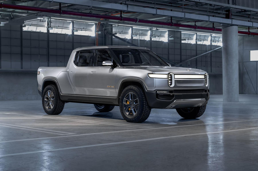 里维安Rivian R1T和R1S将出示车对车相互之间电池充电作用