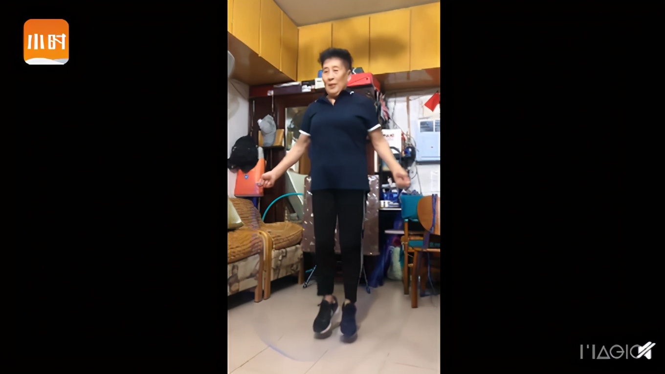 79岁奶奶坚持健身20年锻炼强度让年轻人自愧不如