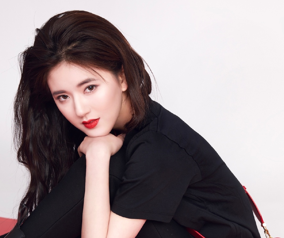 " bottle collect 2 " be about to leave pat? Xiao Zhan takes on as before main actor, expose to the sun female advocate ever was Xu Kai sweetheart