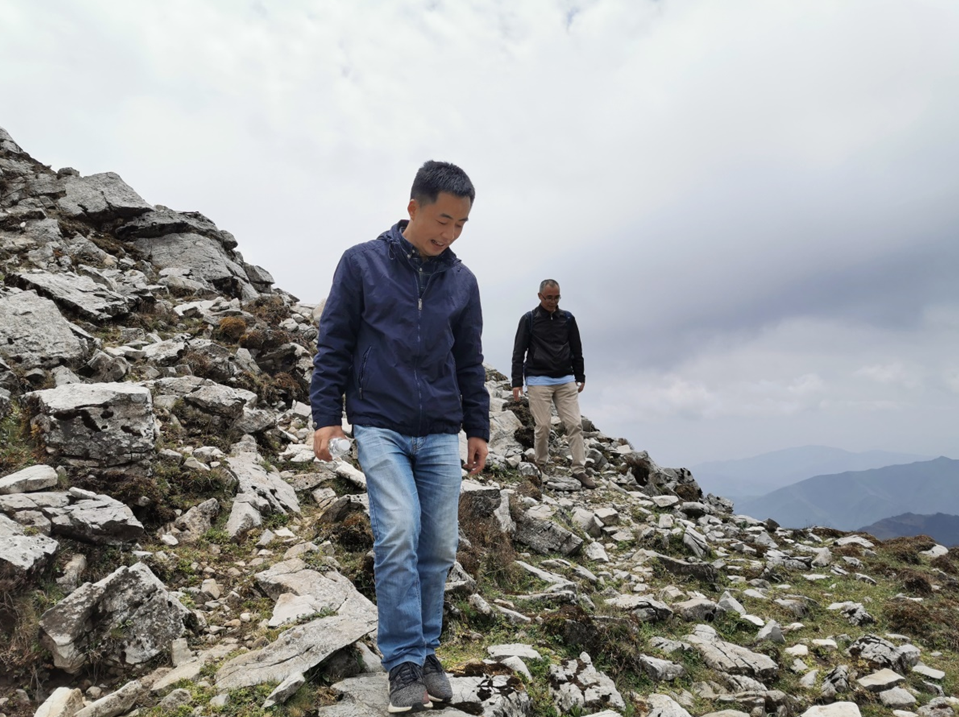 那片大山，那所医院，那个我