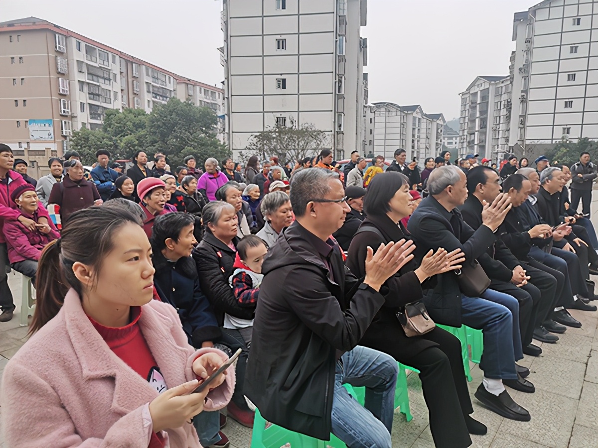 南川太平场镇：重视“老有所养、老有所乐”的老年工作