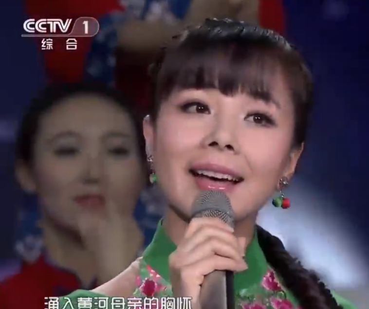 从央视的破例，到半夜“抱怨带娃”，午夜梦回