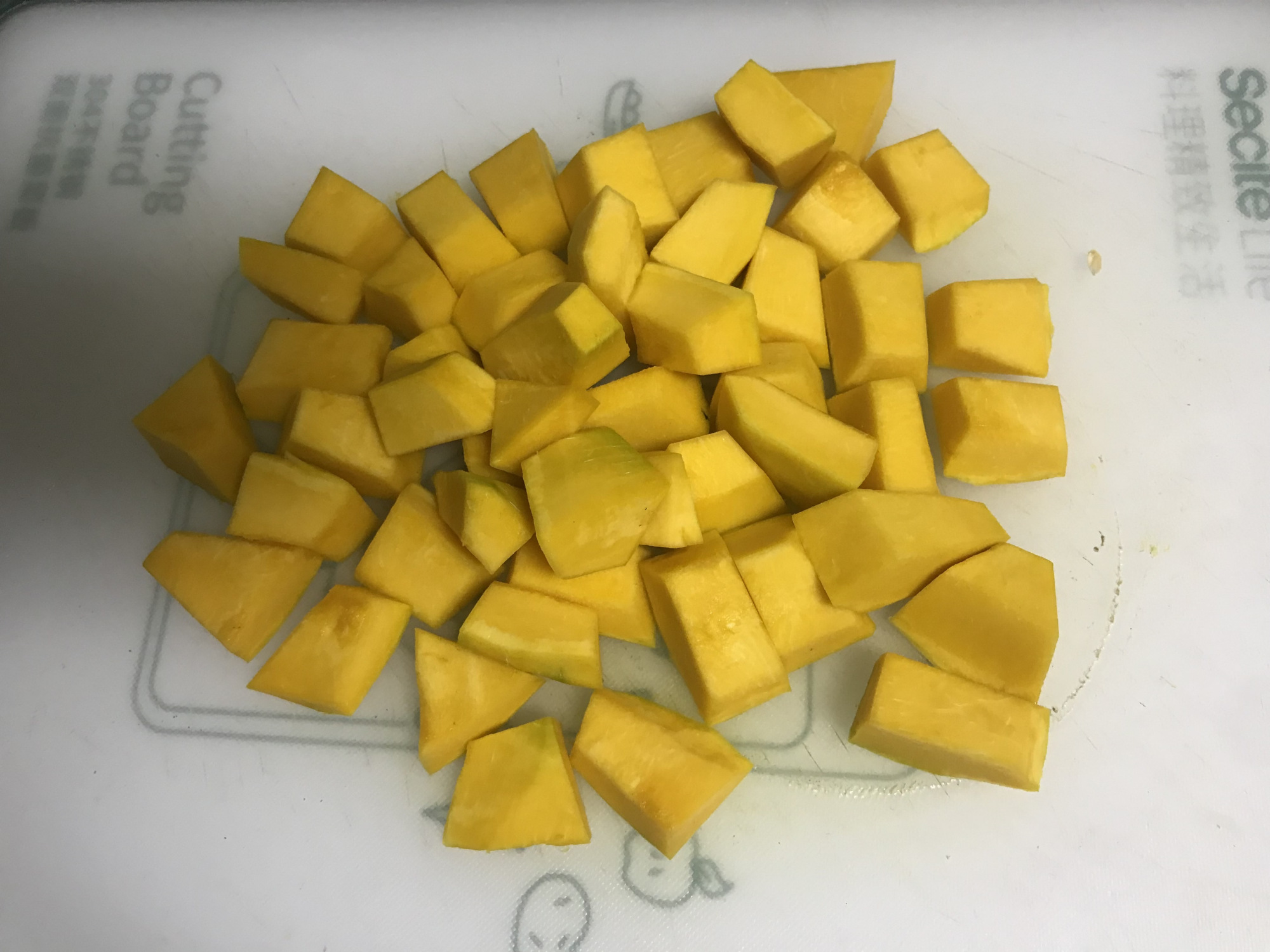 天热要多吃它，维C含量极高且富含锌，营养美味，常吃顺利过夏天