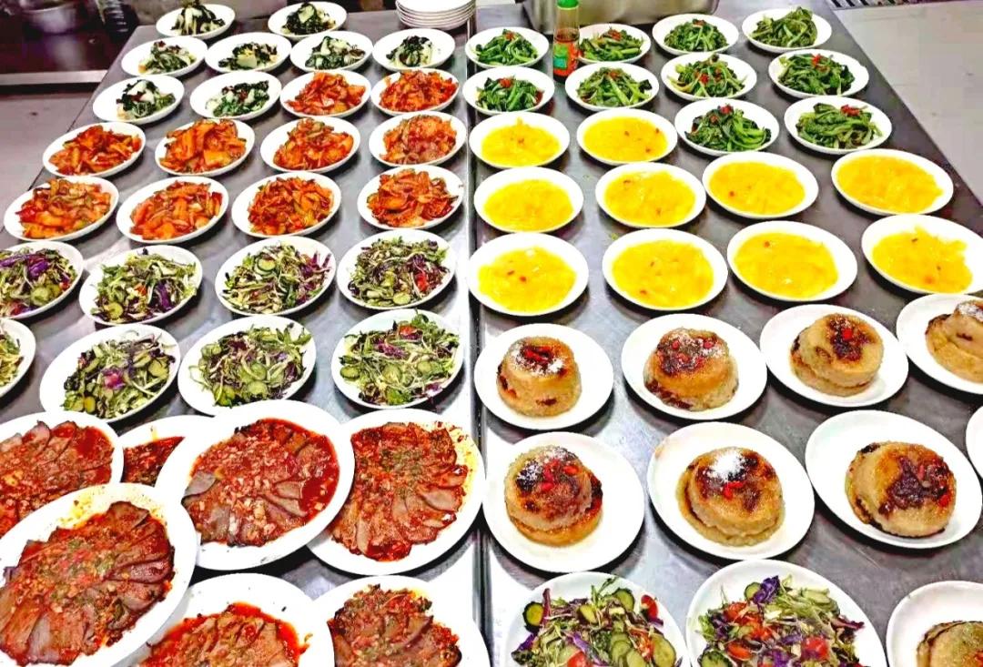 兵哥哥的“年夜饭”，看看哪个单位的伙食你最