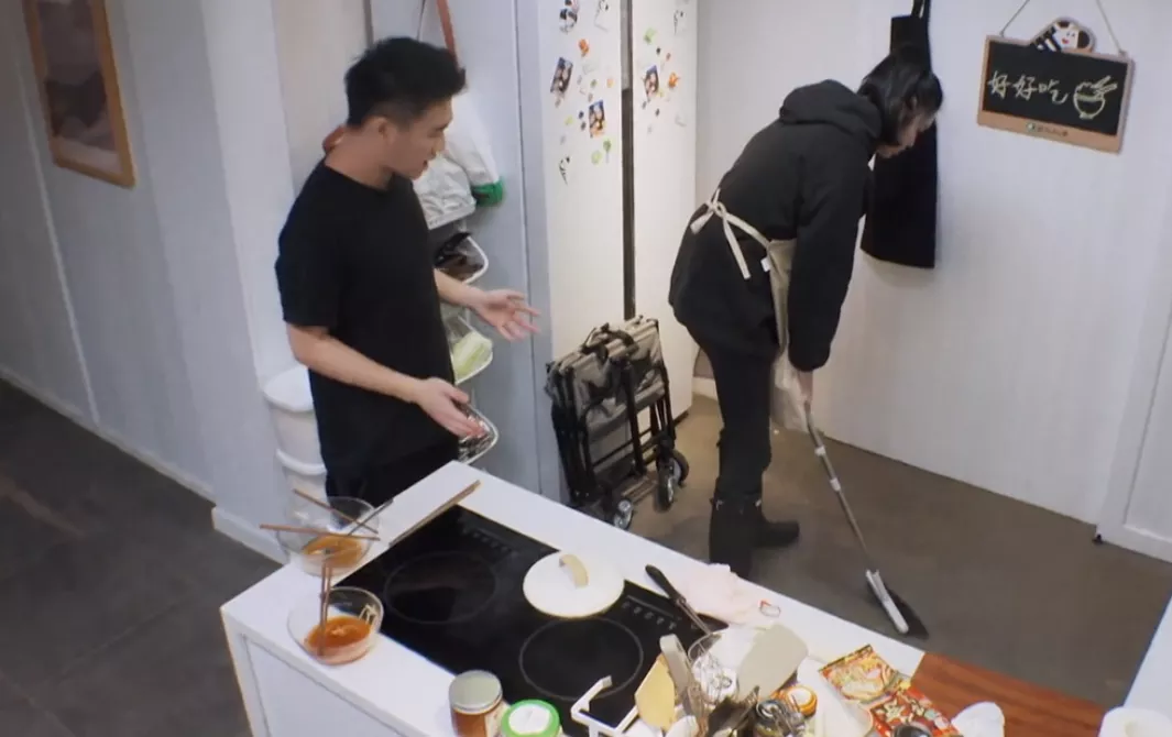 奚梦瑶后悔结婚?抱怨何猷君婚后工作太忙,家庭地位一目了然