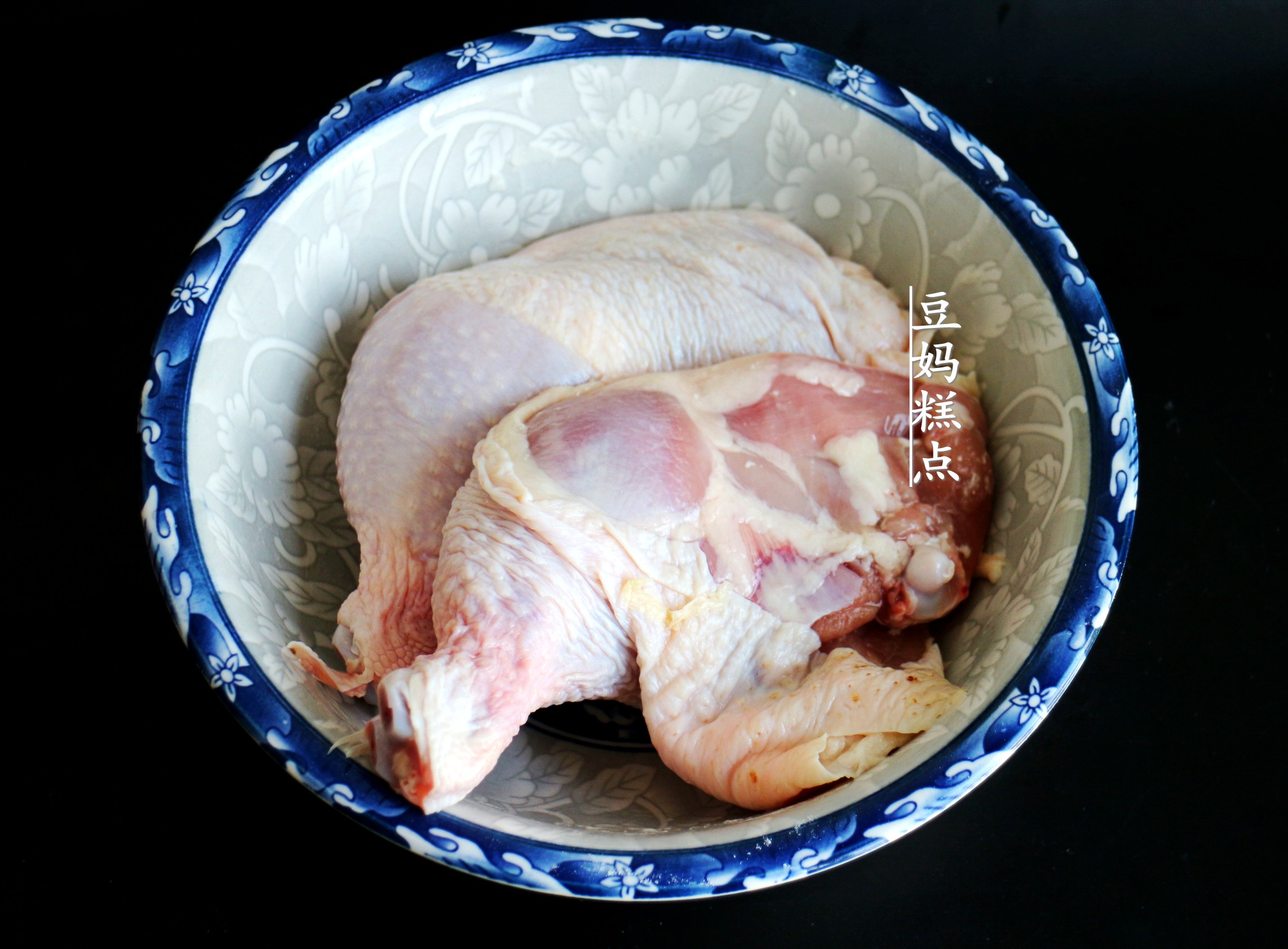 大年三十，做“口水雞”，這樣切一切就上桌