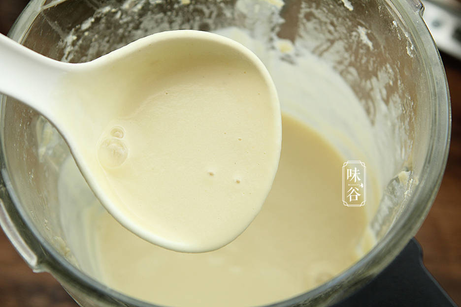 天太热，多给家人喝这豆浆，比喝牛奶好，清热去暑气，嗓子不难受