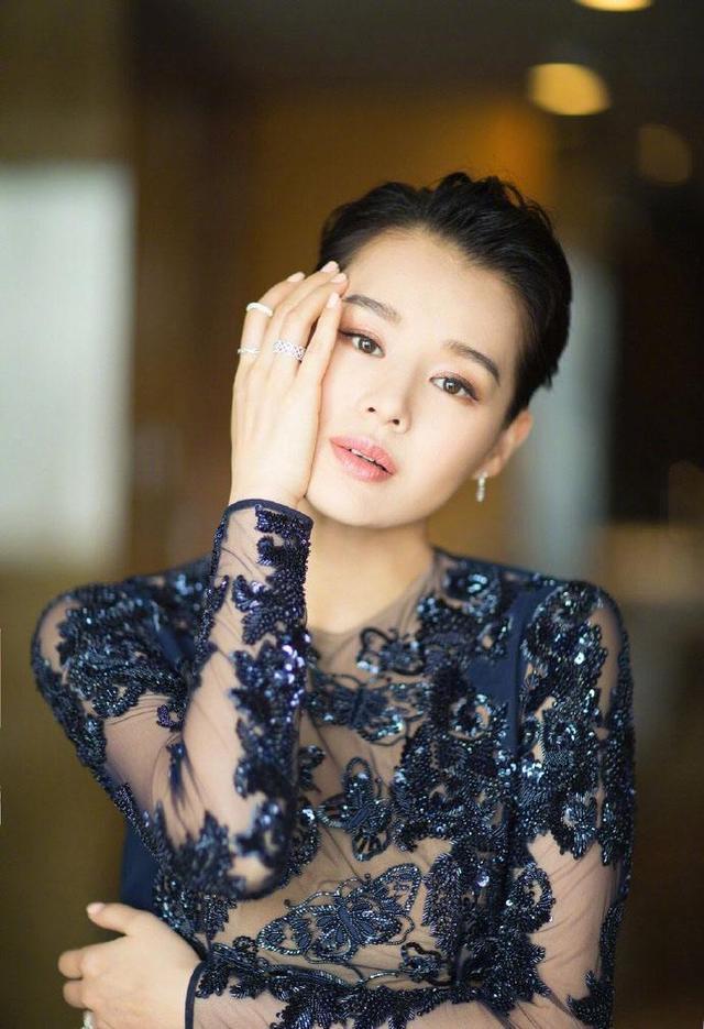 胡杏兒老公到底有什麼魔力，讓TVB女神高齡產子“四年抱三”