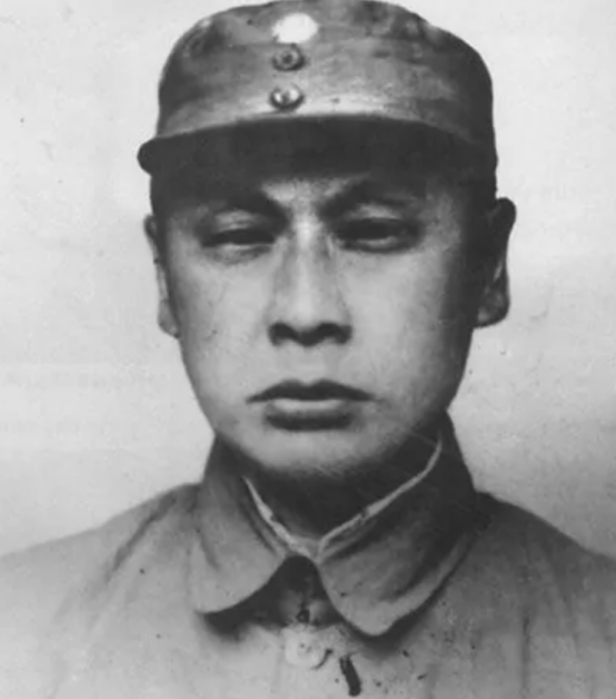张灵甫被击毙，报告却写成“自杀”，陈毅：我们这是“骗”毛主席