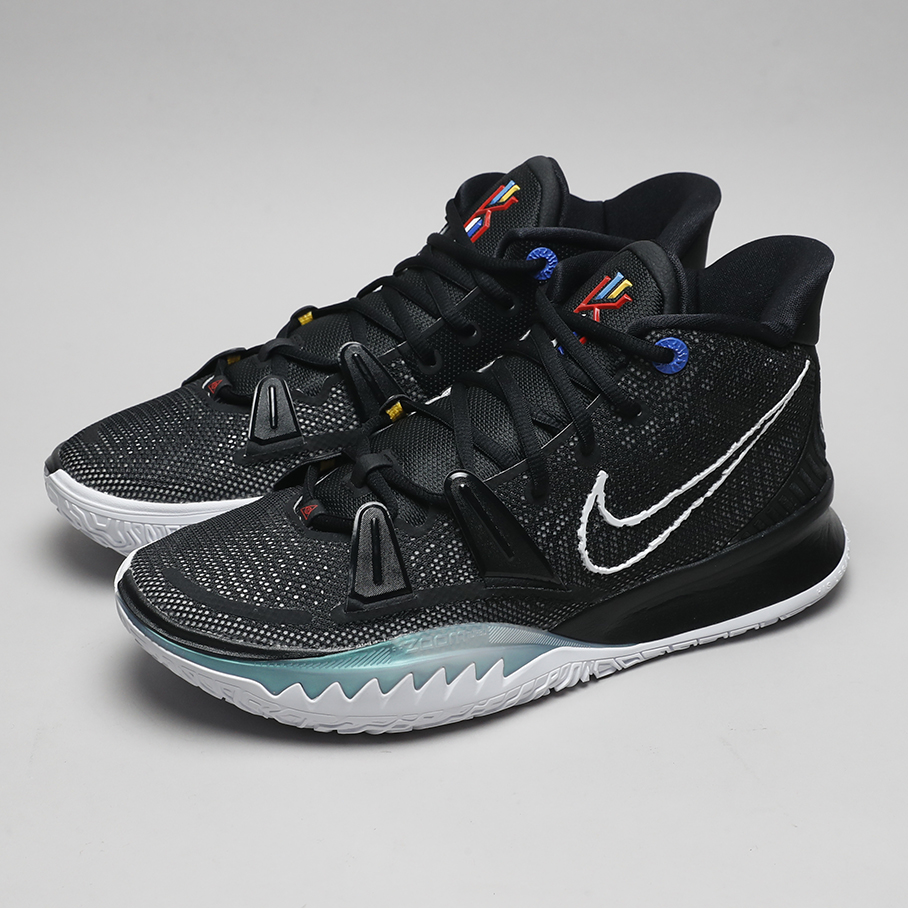 热乎乎的kyrie 7开箱