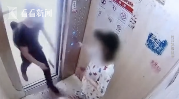 电梯里和小偷“撞”上 刚报警求救他又杀了回来